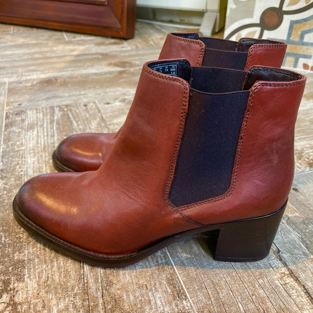 CLARKS ankle boots